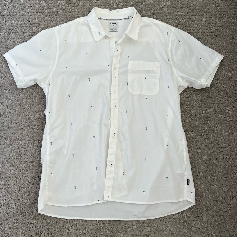 Mens Hurley XXL Tailored Fit Button Up.